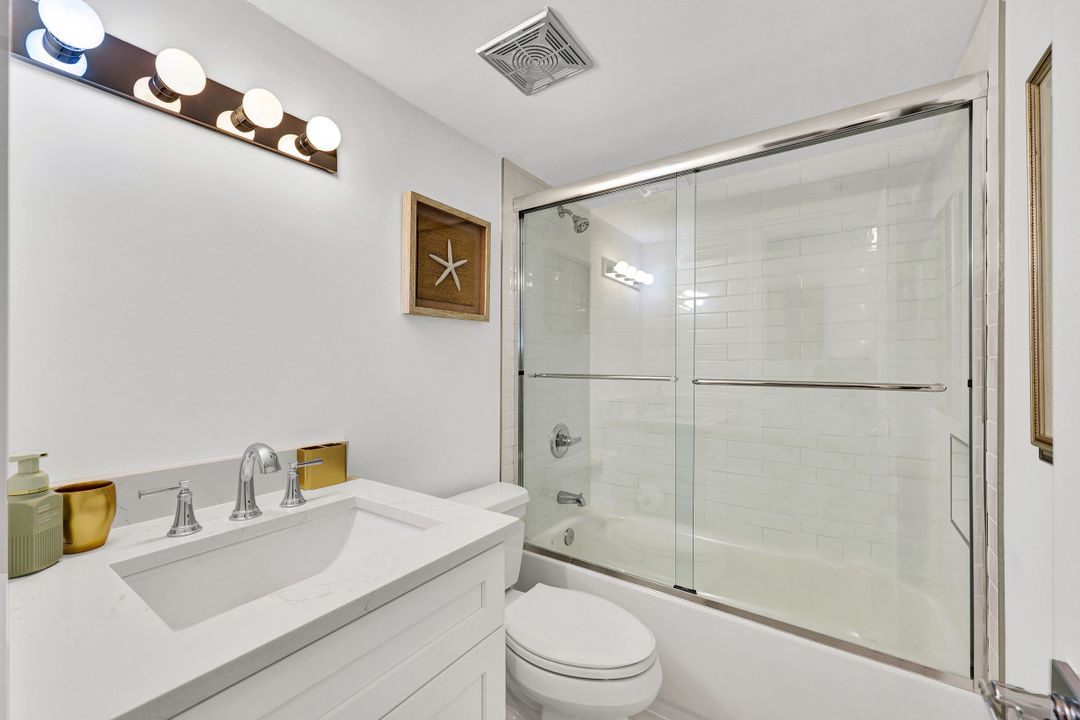 1100 Gulf Shore Blvd N #108, Naples, FL 34102