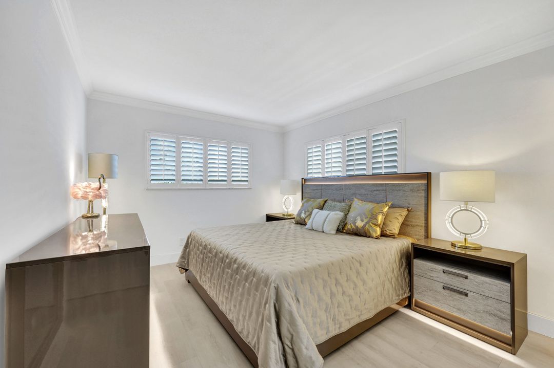 1100 Gulf Shore Blvd N #108, Naples, FL 34102