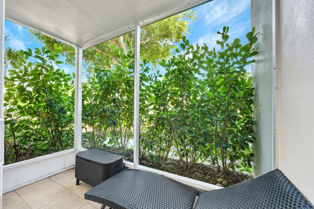 1100 Gulf Shore Blvd N #108, Naples, FL 34102