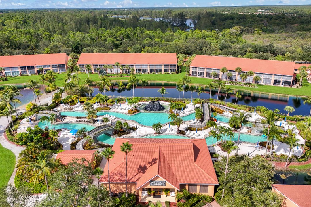 6720 Beach Resort Dr #10, Naples, FL 34114