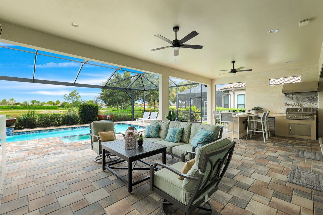 9408 Rapallo St, Naples, FL 34119