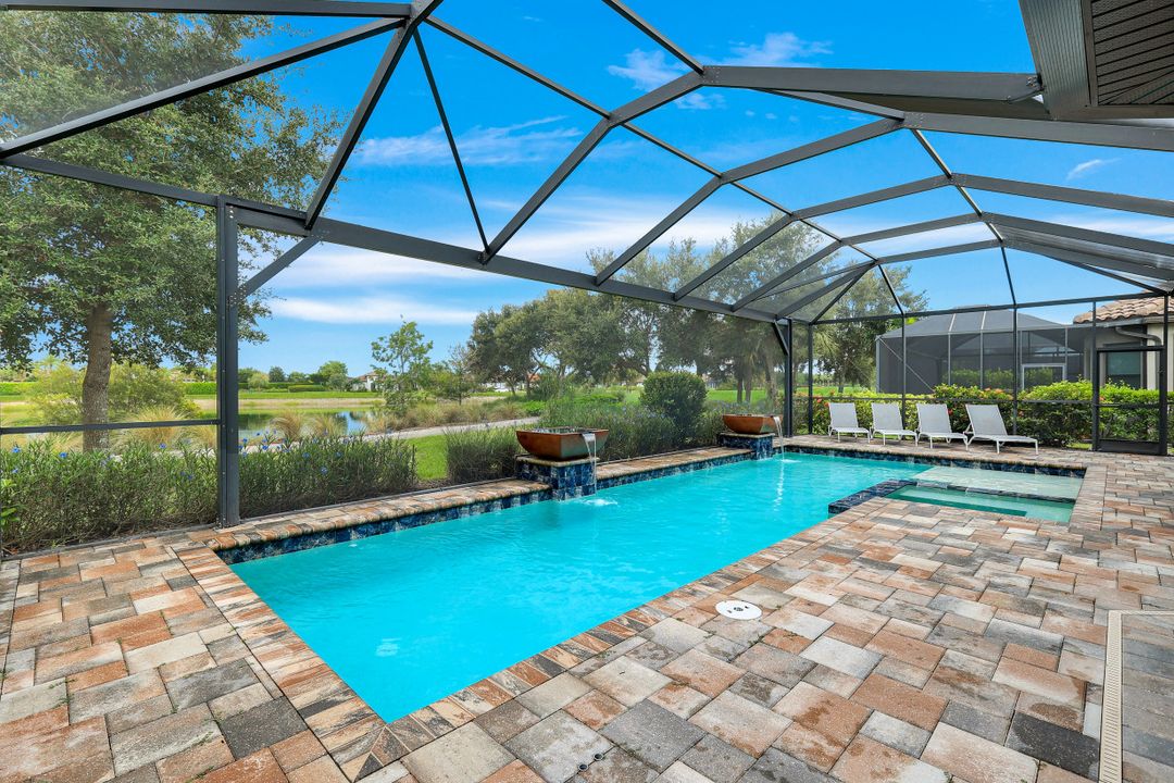 9408 Rapallo St, Naples, FL 34119