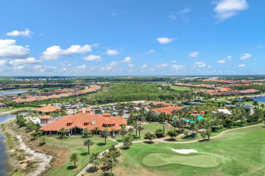 9408 Rapallo St, Naples, FL 34119