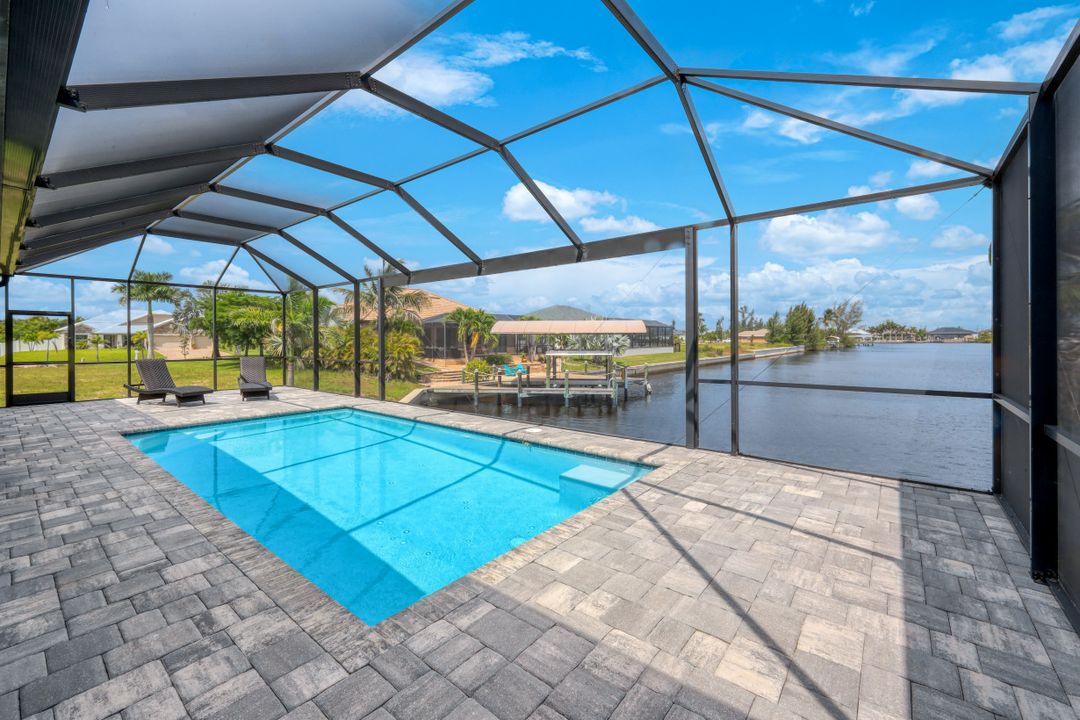 1613 NW 42nd Pl, Cape Coral, FL 33993