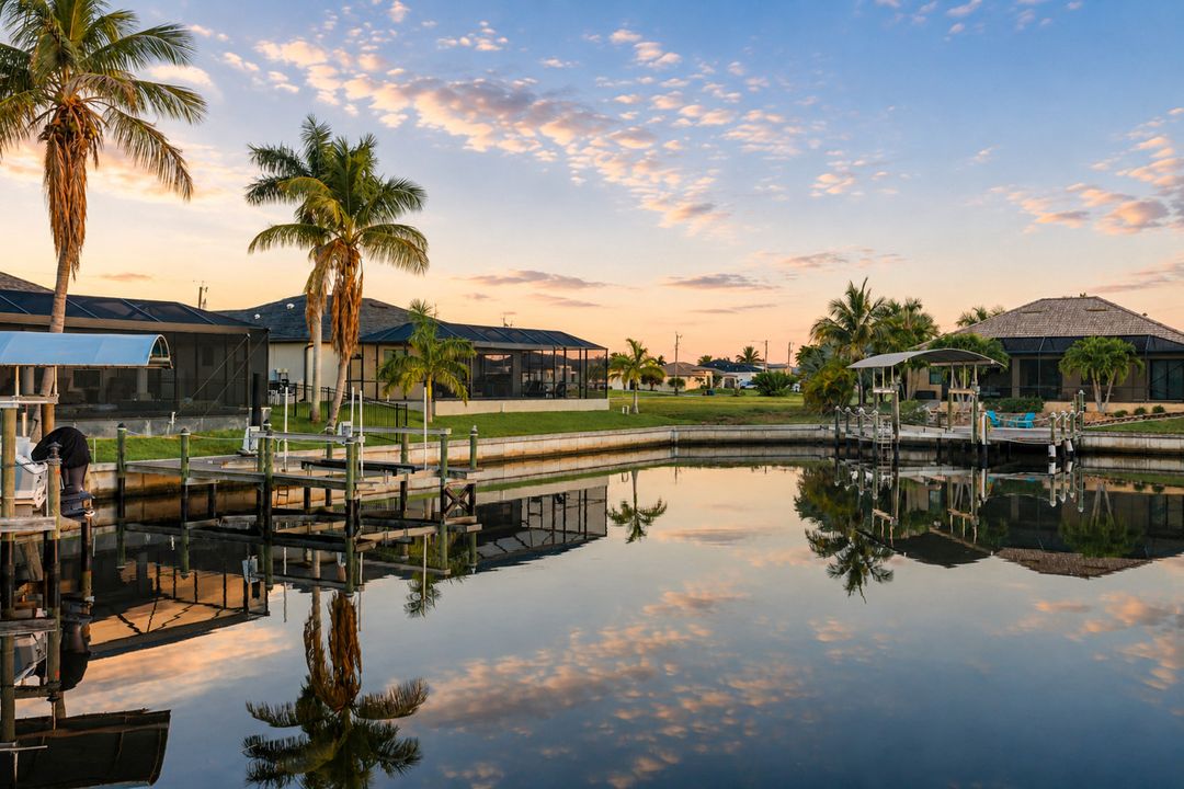1613 NW 42nd Pl, Cape Coral, FL 33993