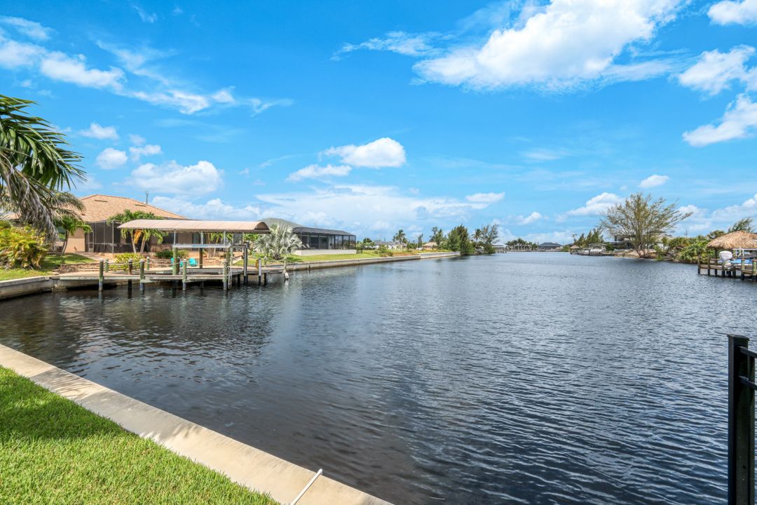 1613 NW 42nd Pl, Cape Coral, FL 33993