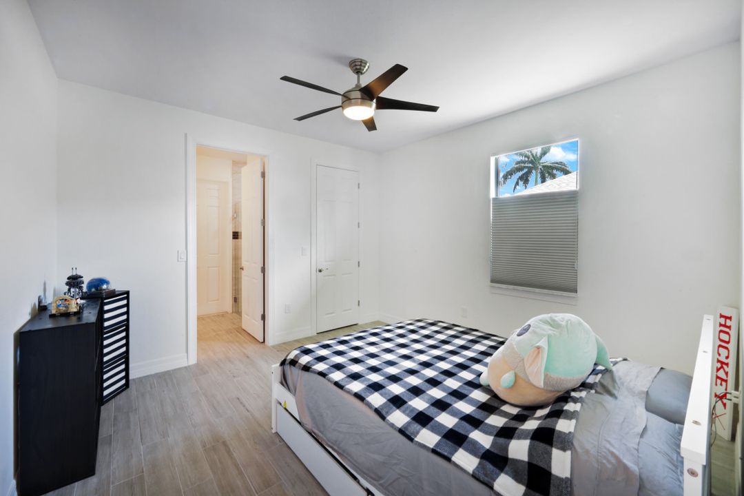 1613 NW 42nd Pl, Cape Coral, FL 33993