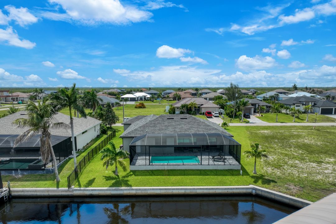 1613 NW 42nd Pl, Cape Coral, FL 33993