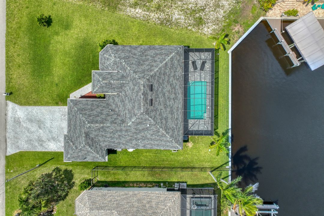 1613 NW 42nd Pl, Cape Coral, FL 33993