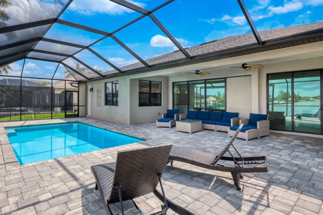 1613 NW 42nd Pl, Cape Coral, FL 33993