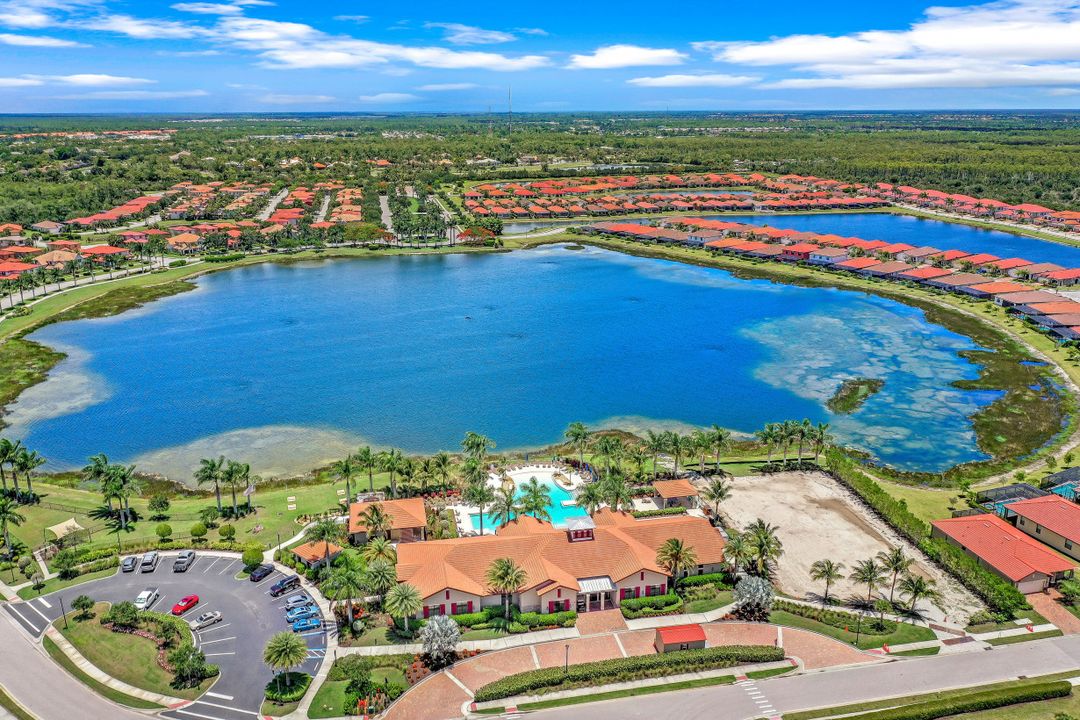 1459 Oceania Dr, Naples, FL 34113