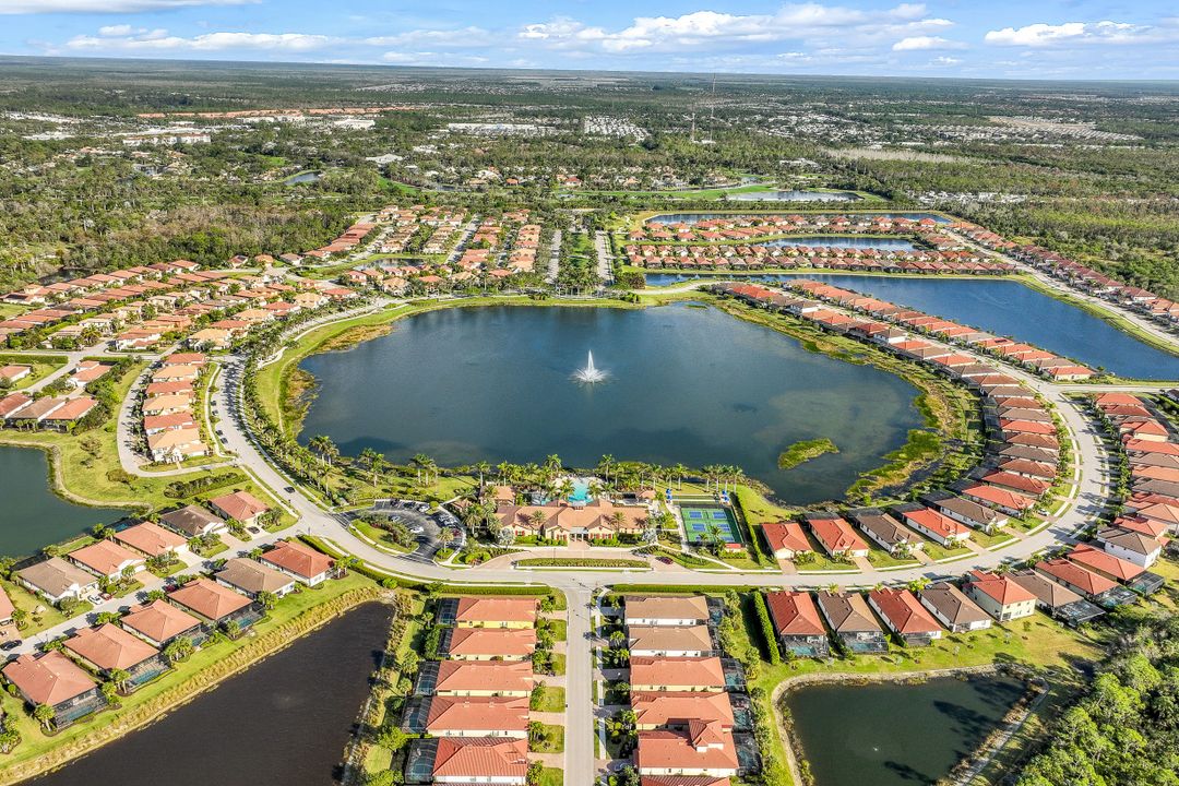 1459 Oceania Dr, Naples, FL 34113