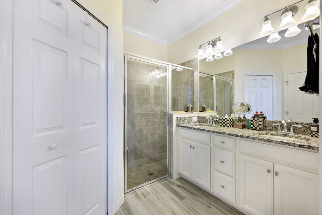 1459 Oceania Dr, Naples, FL 34113