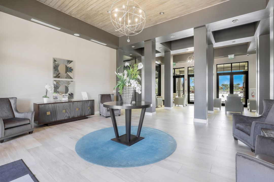 1459 Oceania Dr, Naples, FL 34113