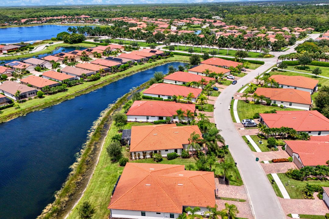 1459 Oceania Dr, Naples, FL 34113
