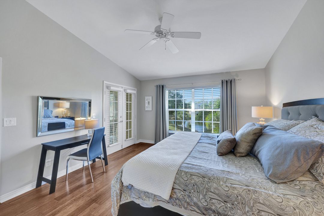 752 Wiggins Lake Dr #201, Naples, FL 34110