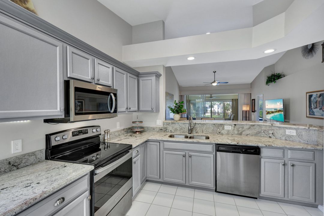 752 Wiggins Lake Dr #201, Naples, FL 34110