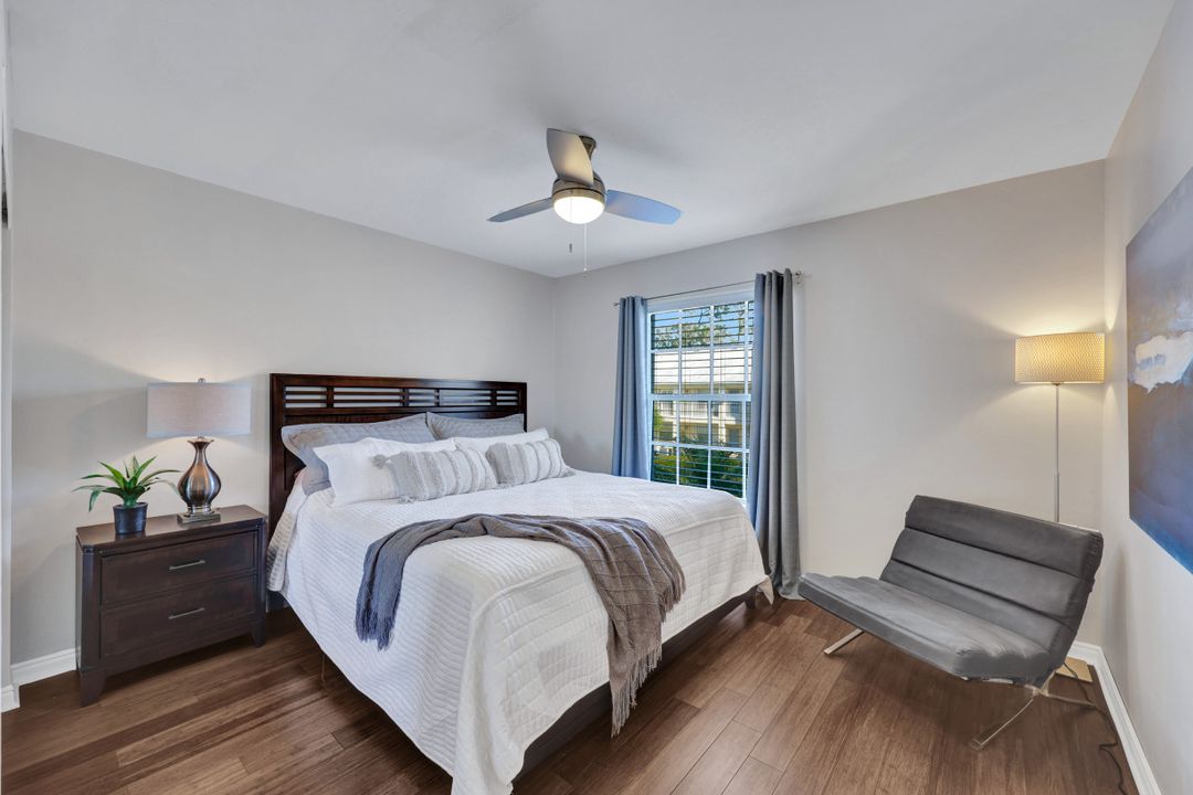752 Wiggins Lake Dr #201, Naples, FL 34110