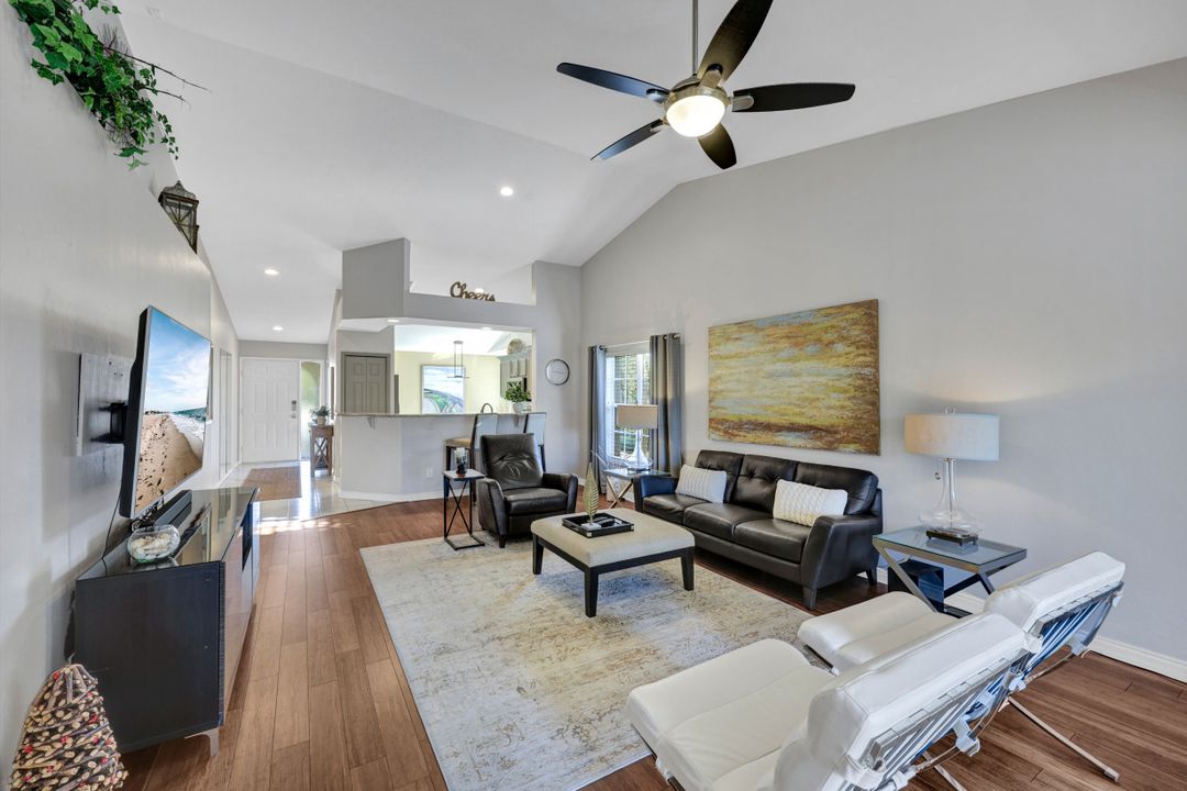 752 Wiggins Lake Dr #201, Naples, FL 34110