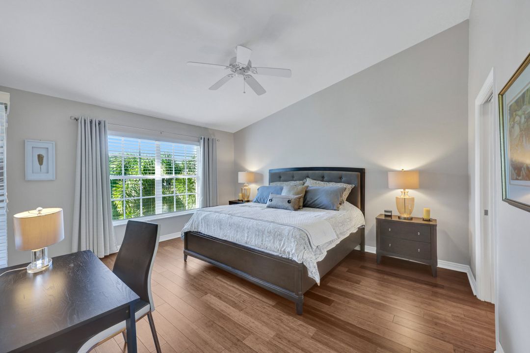 752 Wiggins Lake Dr #201, Naples, FL 34110