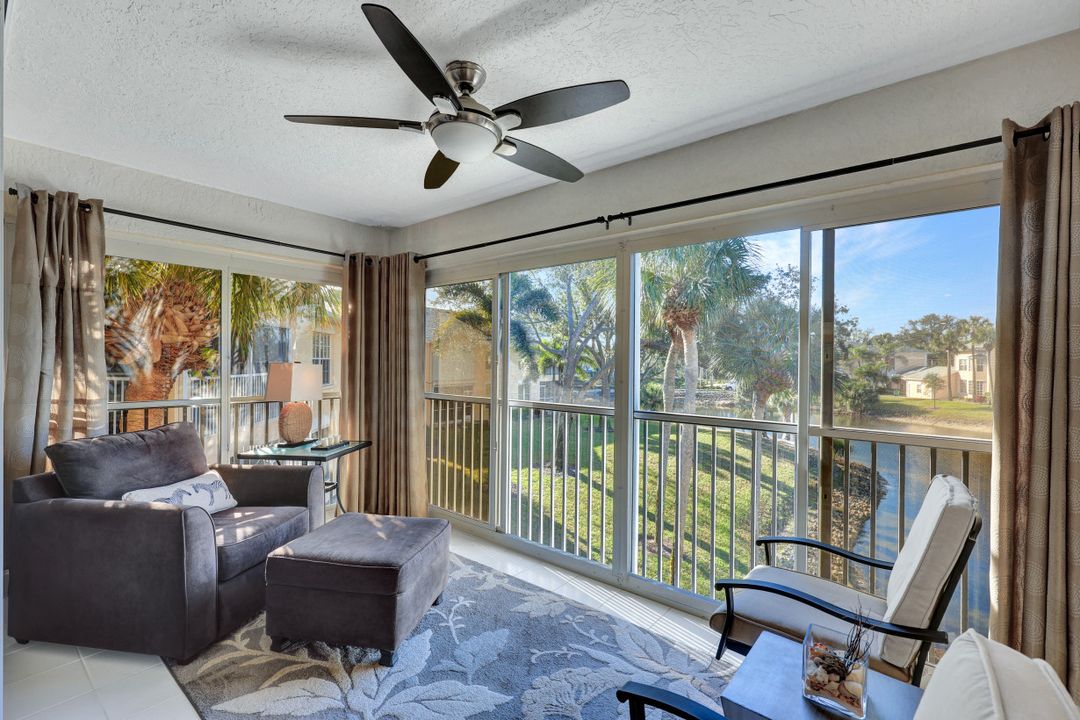 752 Wiggins Lake Dr #201, Naples, FL 34110