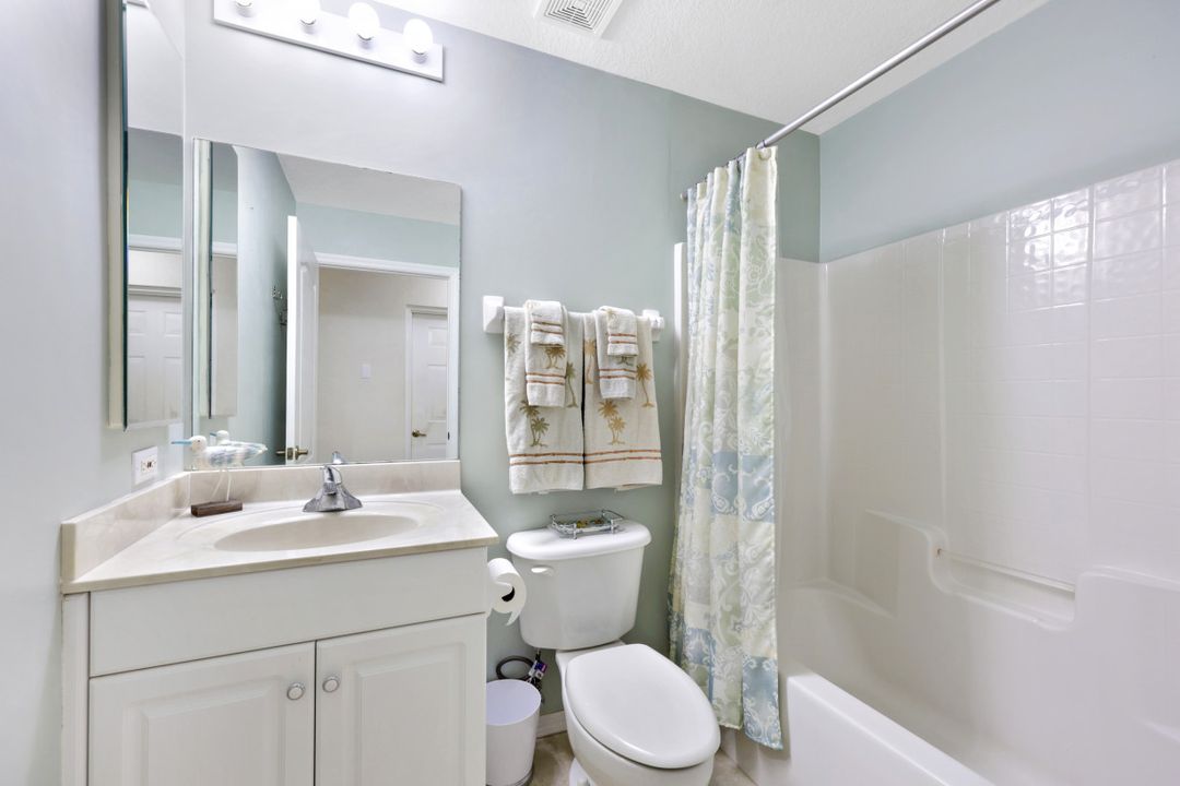 325 Dover Pl #103, Naples, FL 34104