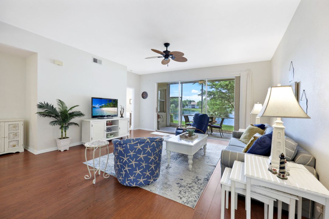 325 Dover Pl #103, Naples, FL 34104