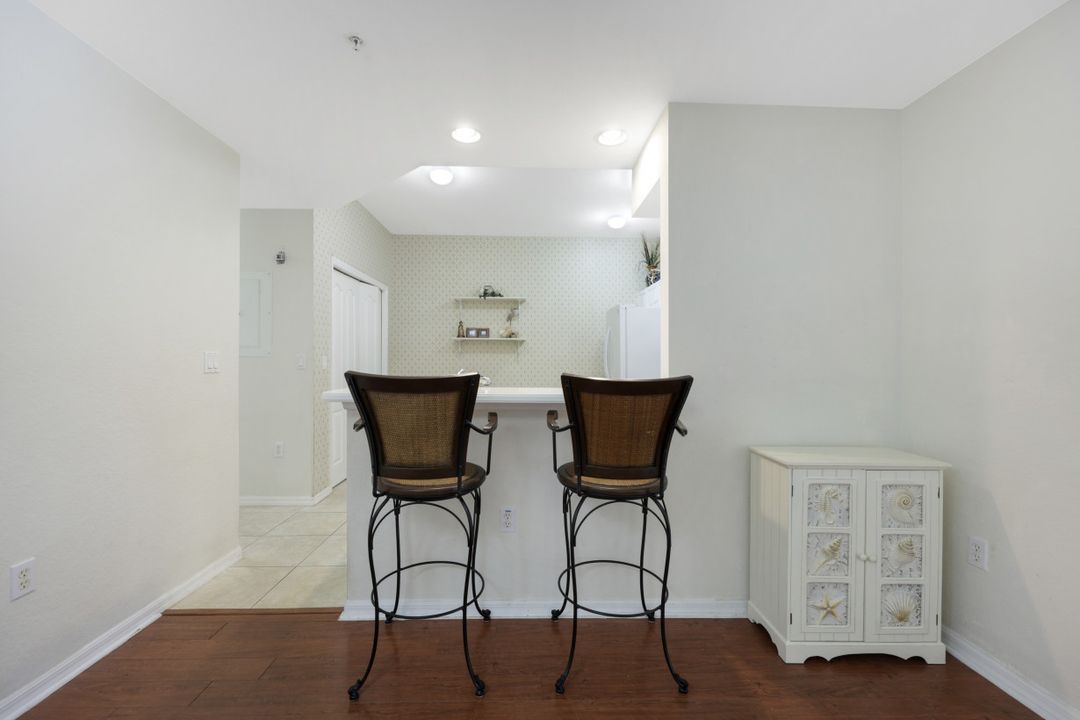 325 Dover Pl #103, Naples, FL 34104