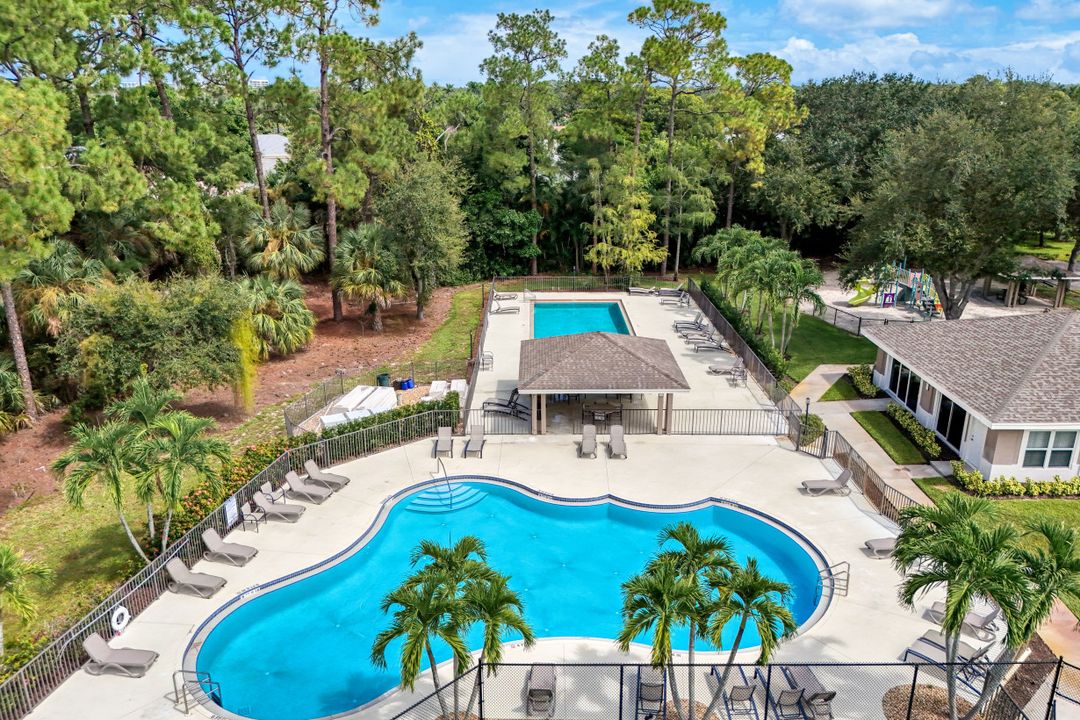 325 Dover Pl #103, Naples, FL 34104