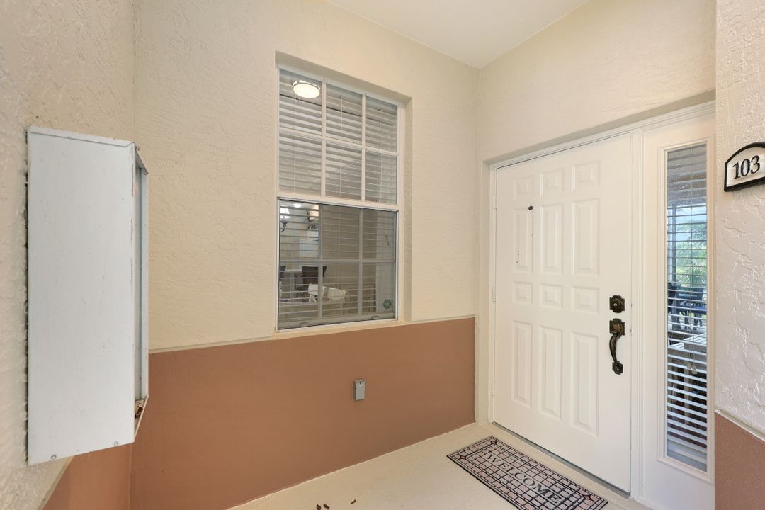 325 Dover Pl #103, Naples, FL 34104