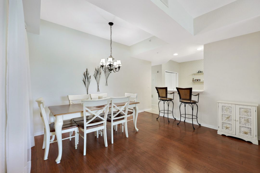 325 Dover Pl #103, Naples, FL 34104