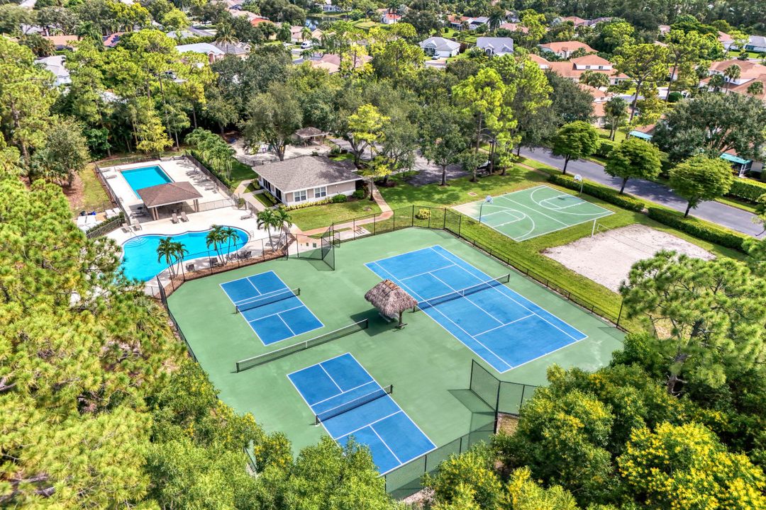 325 Dover Pl #103, Naples, FL 34104