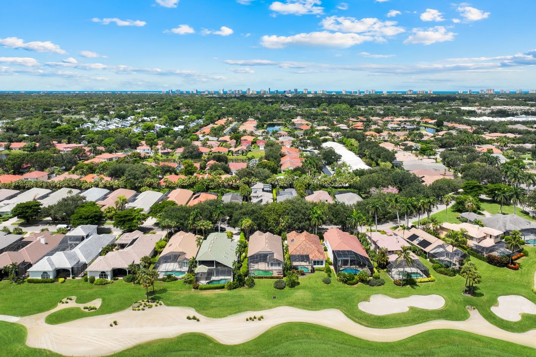 5076 Kensington High St, Naples, FL 34105