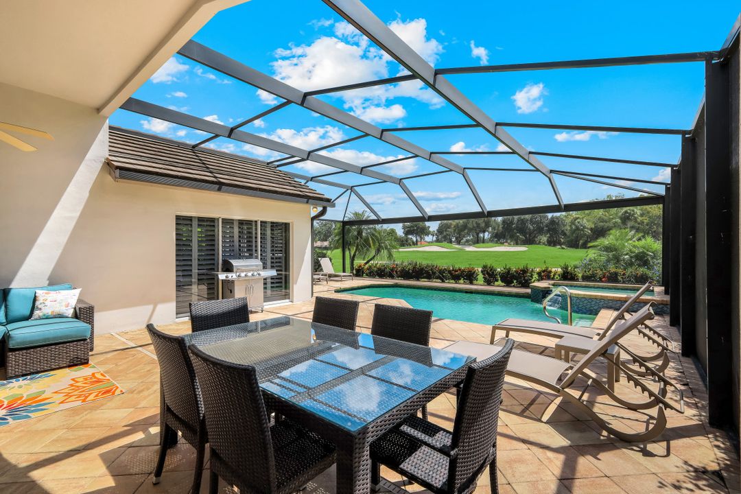 5076 Kensington High St, Naples, FL 34105