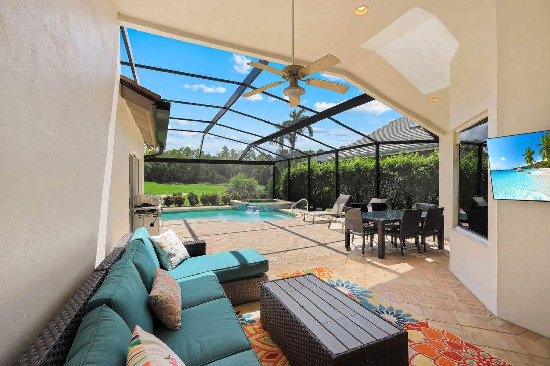 5076 Kensington High St, Naples, FL 34105