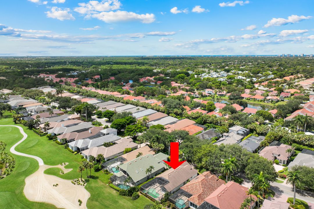 5076 Kensington High St, Naples, FL 34105