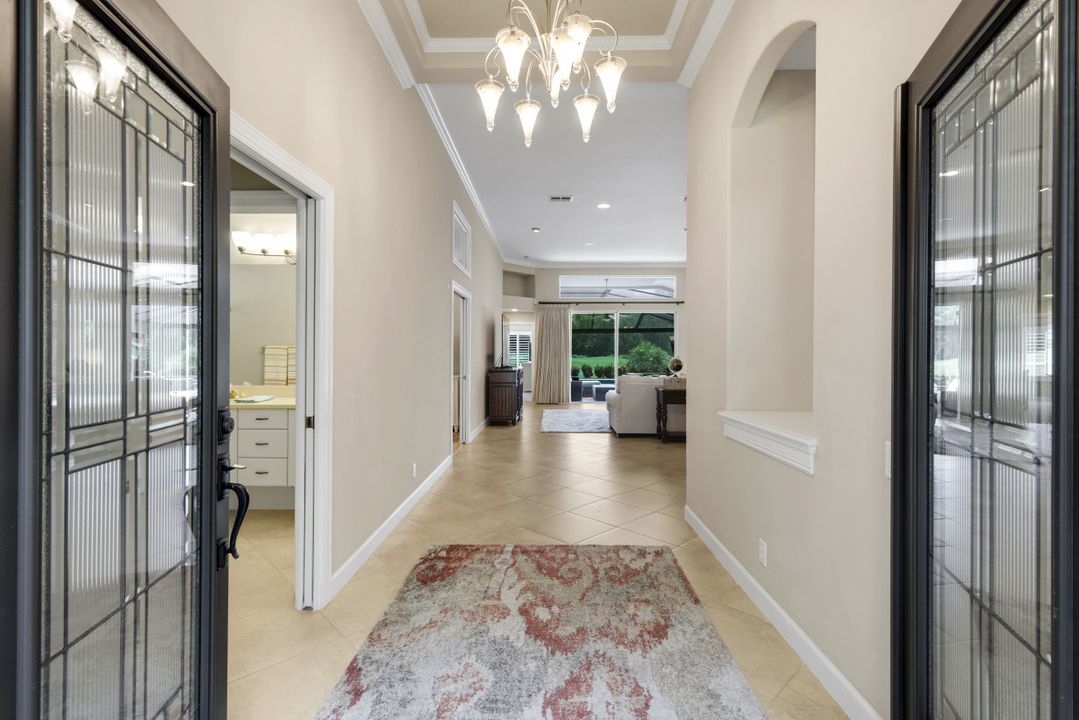 5076 Kensington High St, Naples, FL 34105
