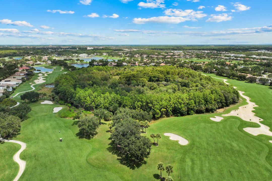 5076 Kensington High St, Naples, FL 34105