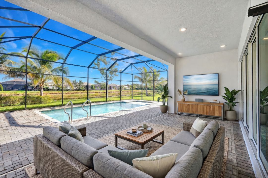 12261 Windamere Trl, Naples, FL 34120