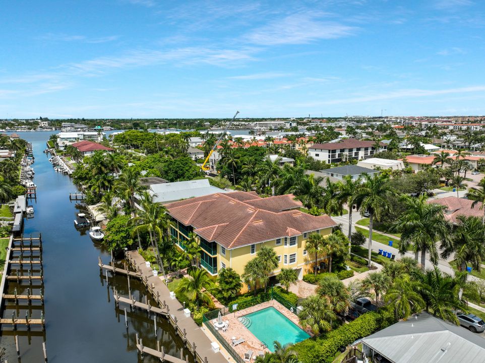 1540 Blue Point Ave #201, Naples, FL 34102