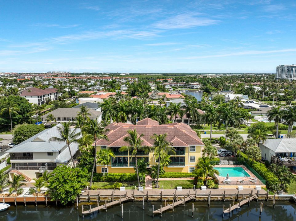 1540 Blue Point Ave #201, Naples, FL 34102