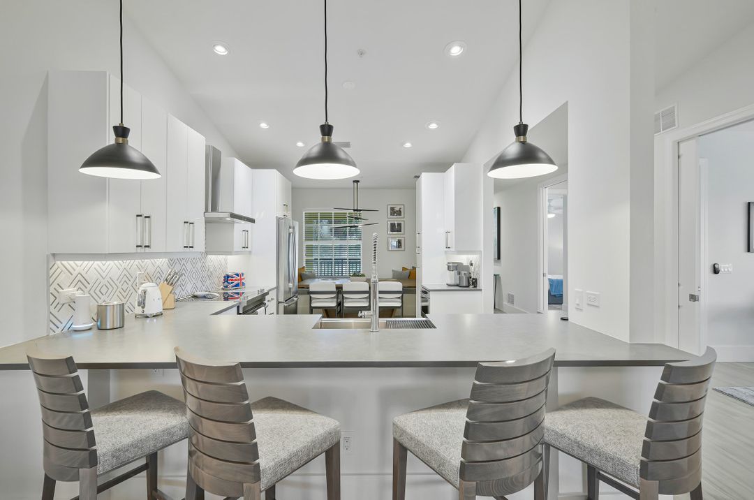 1540 Blue Point Ave #201, Naples, FL 34102