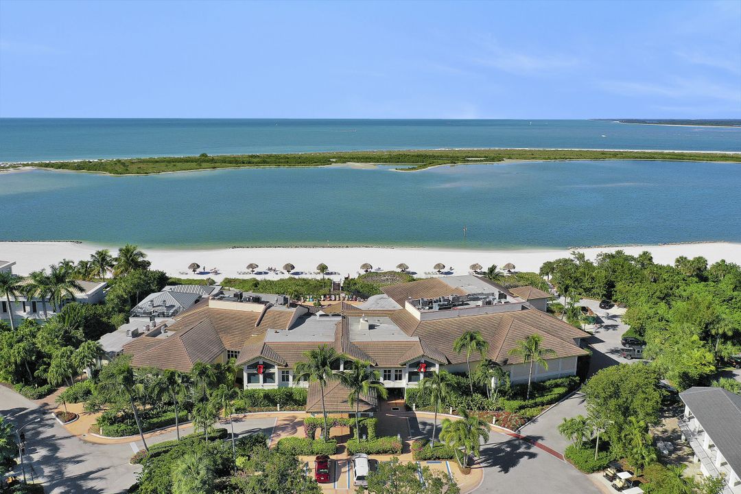 121 Wild Cherry Ln, Marco Island, FL 34145