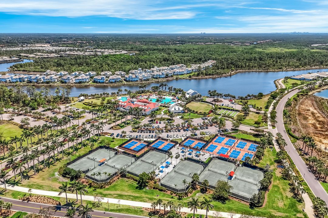 6847 Saona CT, Naples, FL 34113