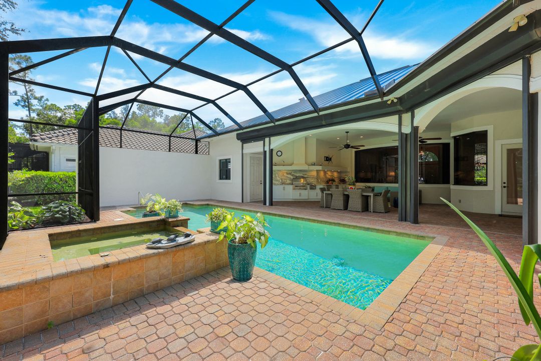 1725 Supreme Ct, Naples, FL 34110
