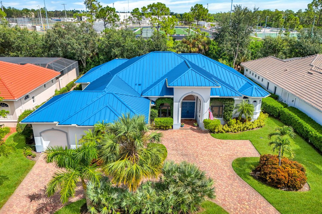 1725 Supreme Ct, Naples, FL 34110