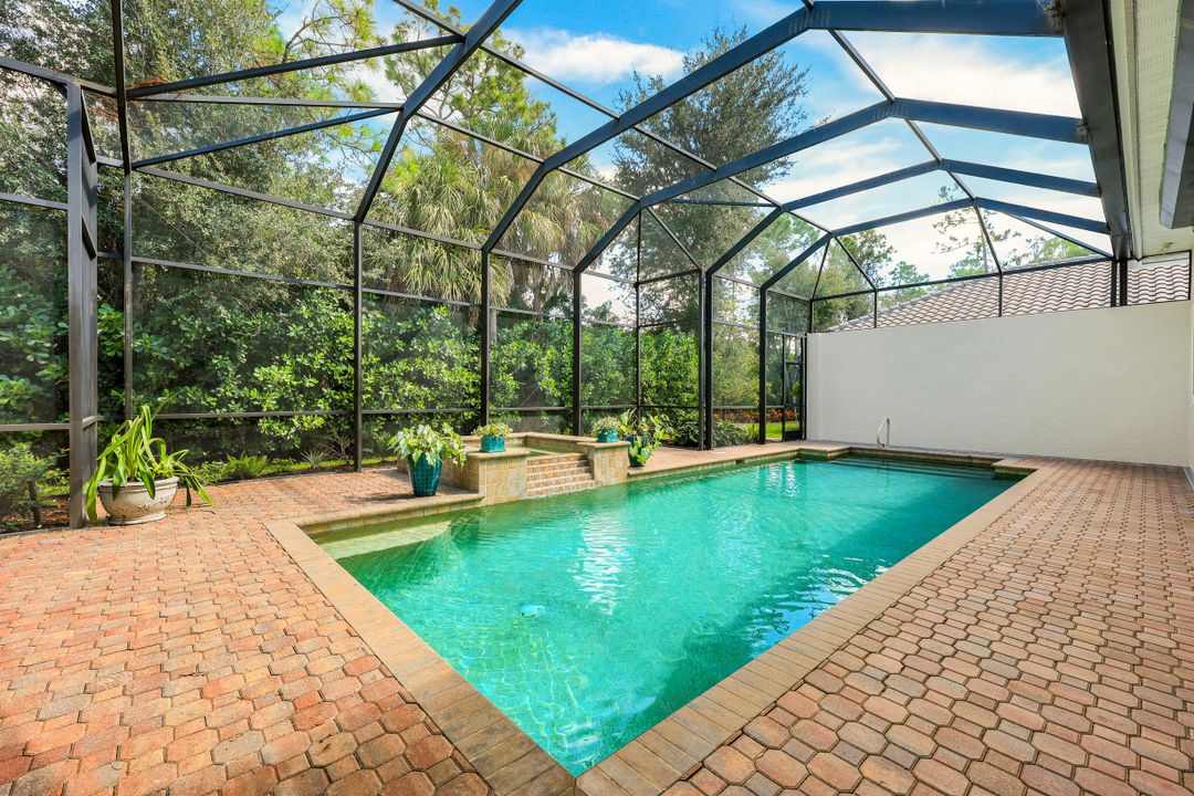 1725 Supreme Ct, Naples, FL 34110