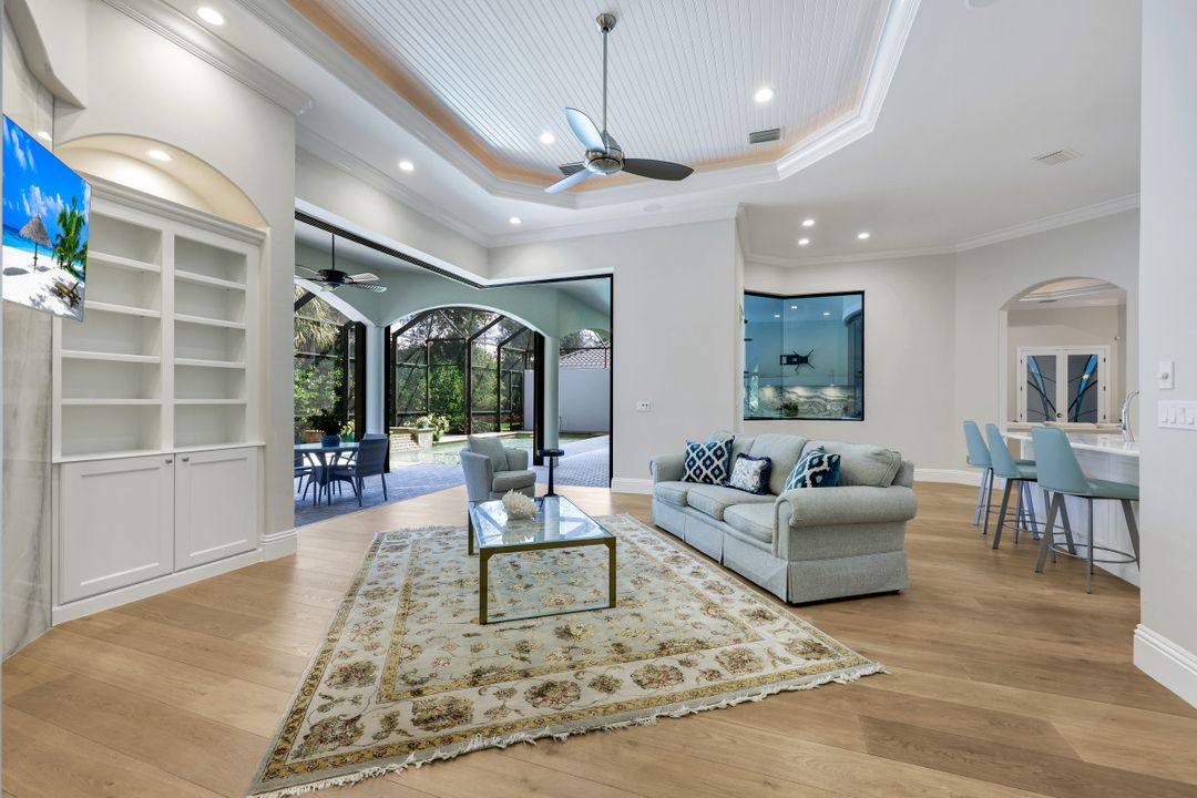 1725 Supreme Ct, Naples, FL 34110