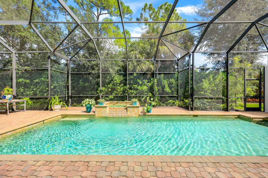 1725 Supreme Ct, Naples, FL 34110