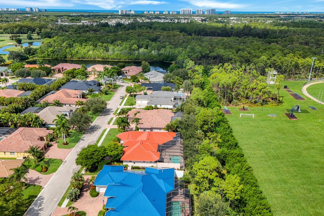 1725 Supreme Ct, Naples, FL 34110